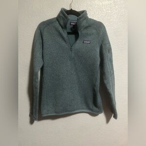 Women’s Patagonia half zip fleece
